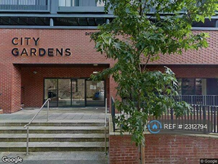 2 Bedroom Flat To Rent In Spinners Way, Manchester, M15