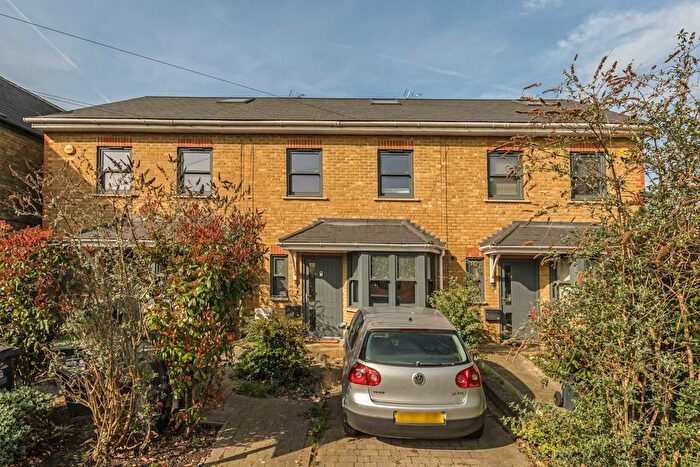 4 Bedroom Terraced House To Rent In Albert Road, Kingston Upon Thames, KT1