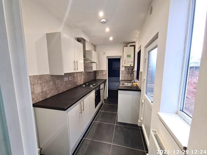 4 Bedroom Terraced House To Rent In Western Road, Leicester, LE3