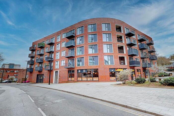 1 Bedroom Apartment To Rent In Lilys Walk, High Wycombe, Buckinghamshire, HP11