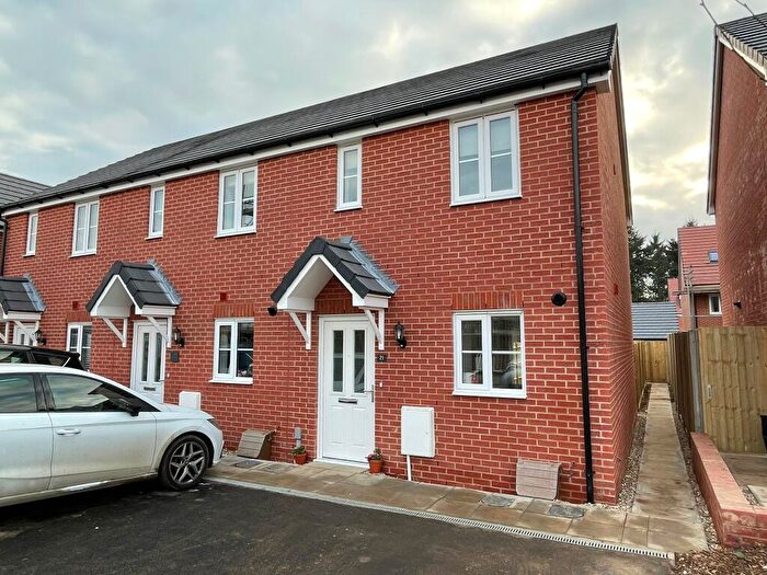 2 Bedroom End Of Terrace House To Rent In Finch Close, Salisbury, SP2