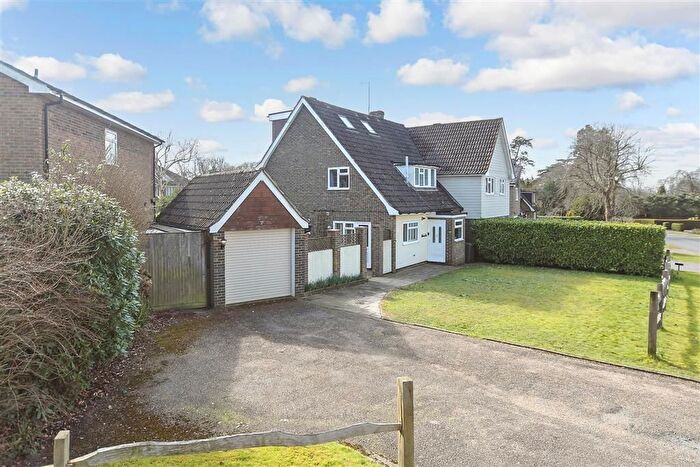 4 Bedroom Semi-Detached House For Sale In The Limes, Felbridge, West Sussex, RH19