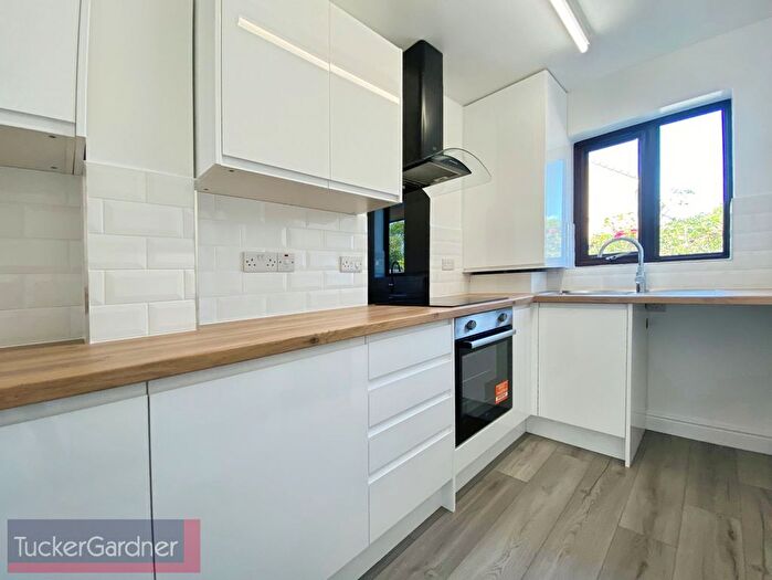 2 Bedroom Property To Rent In Valerian Court, Cambridge, CB1