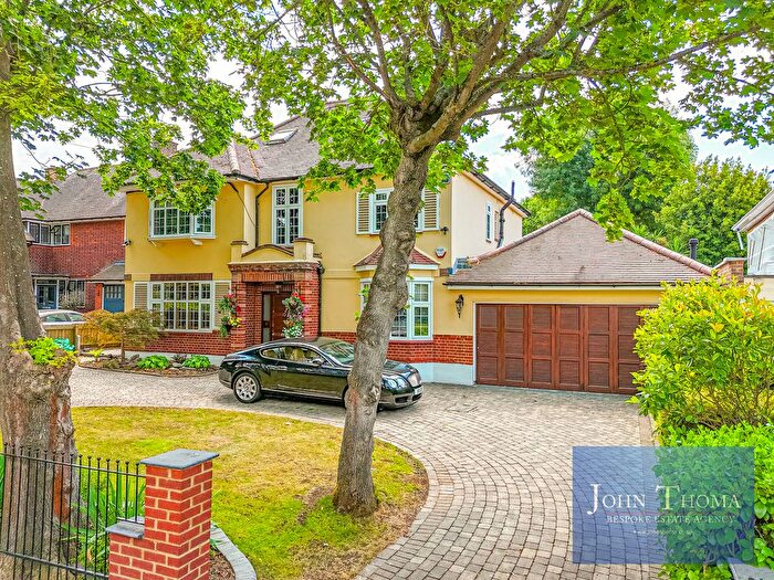 6 Bedroom Detached House For Sale In Mornington Road, Woodford Green, IG8