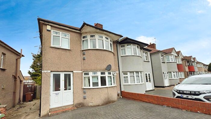 3 Bedroom Semi-Detached House To Rent In Westwood Lane, Welling, DA16