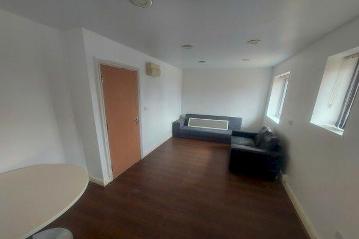 1 Bedroom Flat To Rent In Gladstone Avenue, Loughborough, LE11