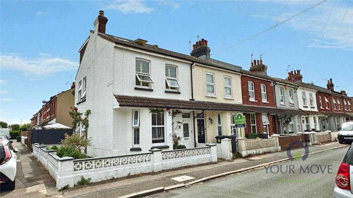 4 Bedroom End Of Terrace House For Sale In Clarence Road, Eastbourne, East Sussex, BN22