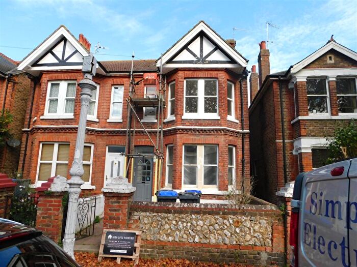 Studio To Rent In Browning Road, Worthing, BN11