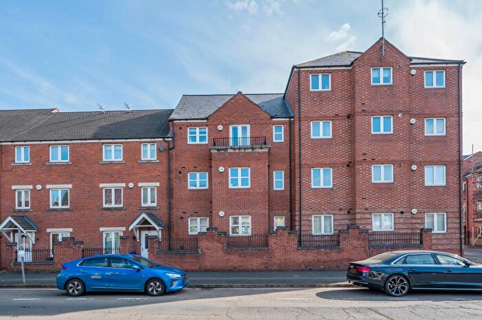 2 Bedroom Apartment To Rent In Banbury, Oxfordshire, OX16