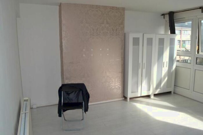 4 Bedroom Maisonette To Rent In Broomfield Street, London, E14