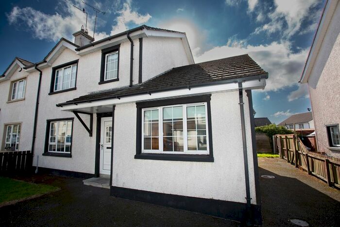 4 Bedroom Semi-Detached House For Sale In Castle View, Jonesborough, Newry, BT35