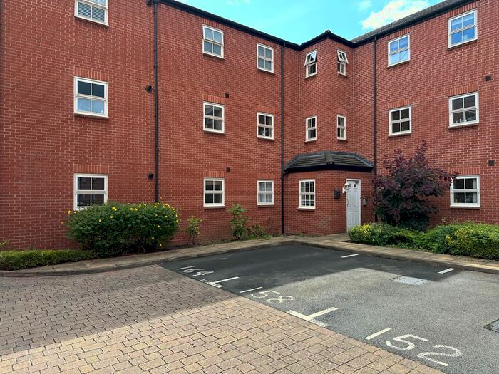 2 Bedroom Flat To Rent In Horseshoe Crescent, Great Barr, Birmingham, B43
