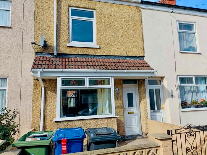 3 Bedroom Terraced House To Rent In Convamore Road, Grimsby, DN32