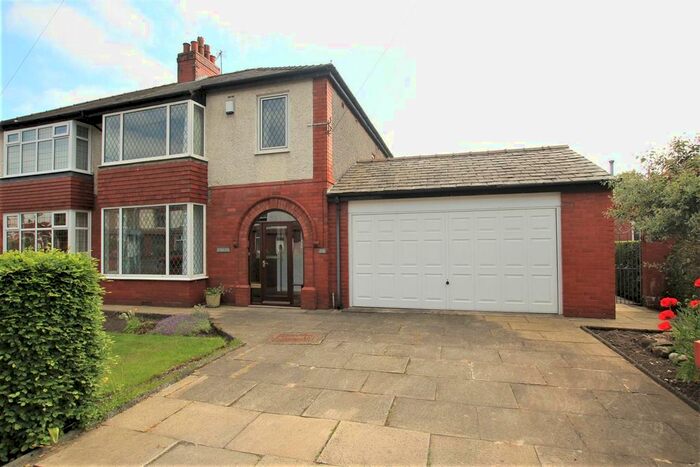 3 Bedroom Semi-Detached House To Rent In Higher Walton Road, Walton-Le-Dale, Preston, PR5