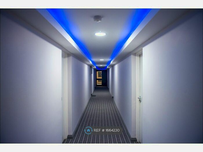 Studio To Rent In Poplar Court, Bradford, BD7