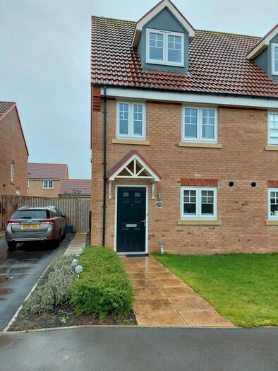 3 Bedroom Semi-Detached House To Rent In Cotswold Street, DL6