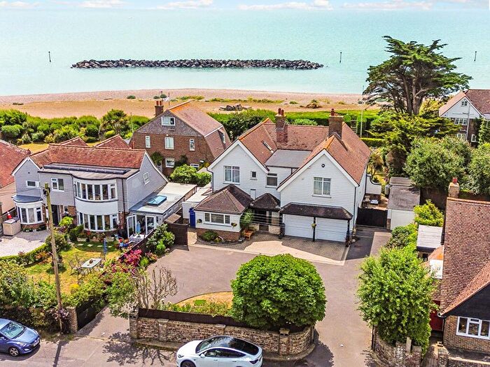 5 Bedroom Detached House For Sale In Central Drive, Elmer, PO22