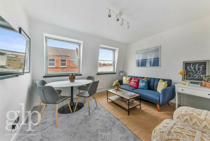 1 Bedroom Flat To Rent In Old Compton Street, Soho, W1D