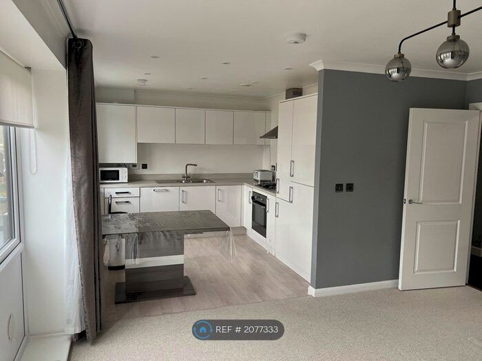 2 Bedroom Flat To Rent In Bergers Lodge, Dartford, DA1