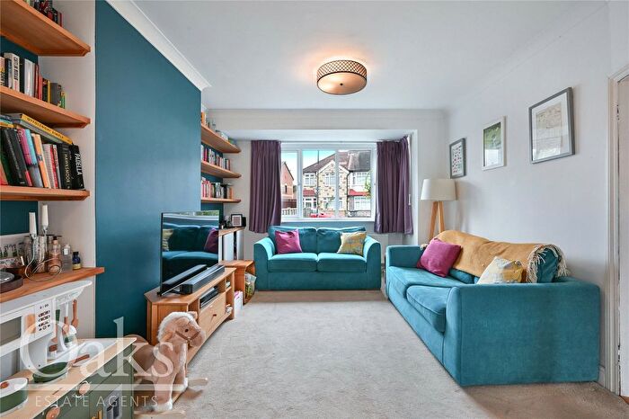 3 Bedroom Terraced House For Sale In Lilian Road, Streatham Vale, SW16