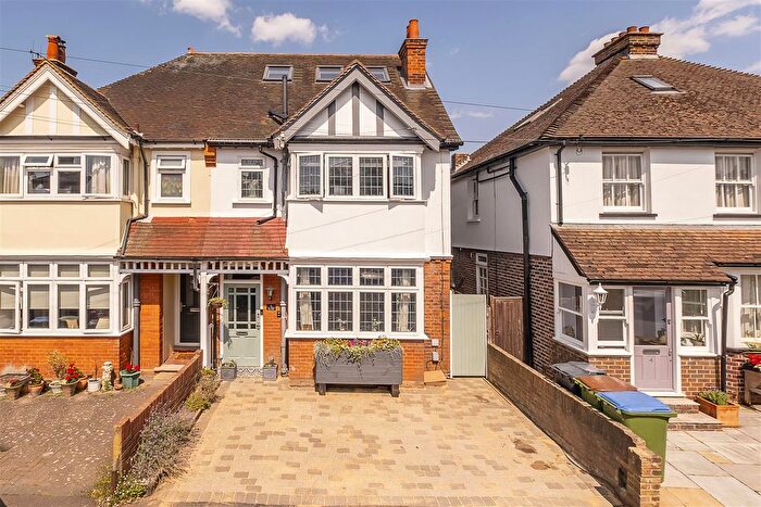4 Bedroom Semi Detached House For Sale In Cholmley Road, Thames Ditton, KT7