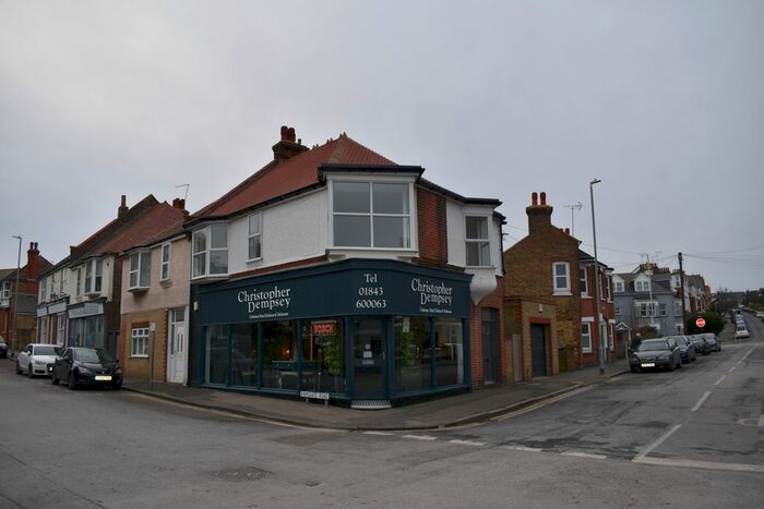 2 Bedroom Flat To Rent In Ramsgate Road, Broadstairs, CT10