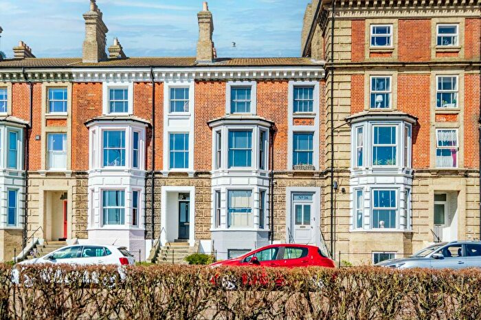 6 Bedroom Terraced House For Sale In Wellington Esplanade, Lowestoft, NR33