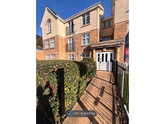 3 Bedroom Flat To Rent In The Wickets, Marton-In-Cleveland, Middlesbrough, TS7