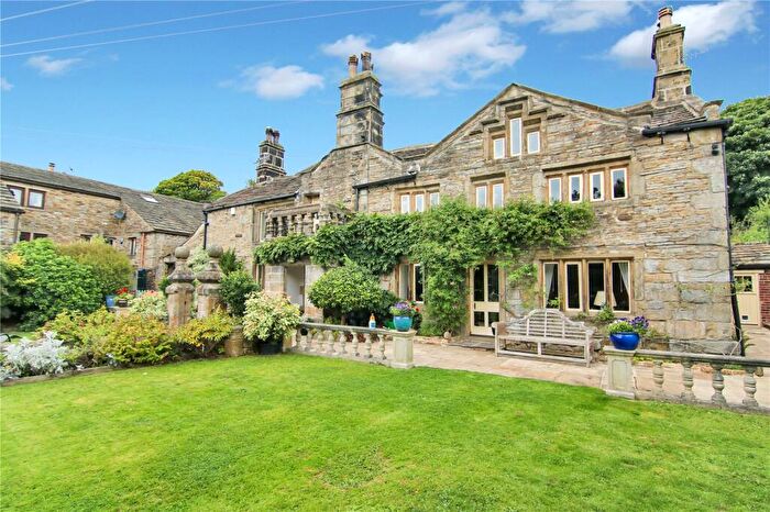 6 Bedroom Detached House For Sale In Grange Hall, Kildwick, West Yorkshire, BD20