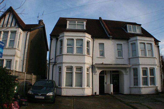 Studio To Rent In Satanita Road, Westcliff-on-Sea, SS0