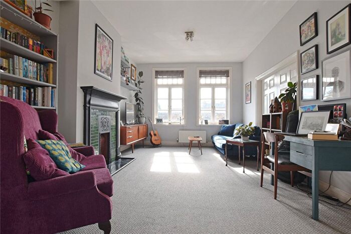 1 Bedroom Flat For Sale In Mercers Row, Northampton, West, Northamptonshire, NN1