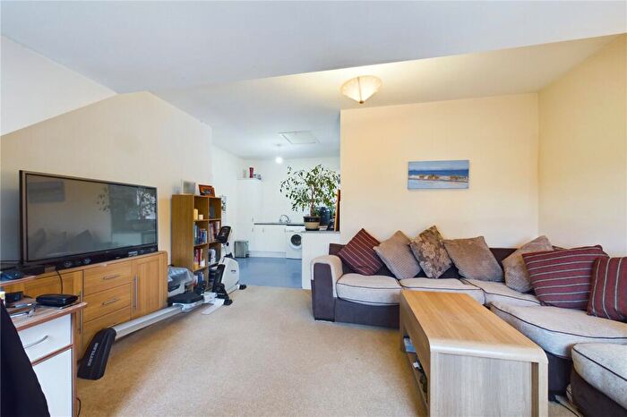 1 Bedroom Apartment To Rent In High Street, Theale, Reading, RG7