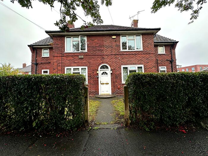 1 Bedroom Flat To Rent In Lupton Avenue, Leeds, LS9