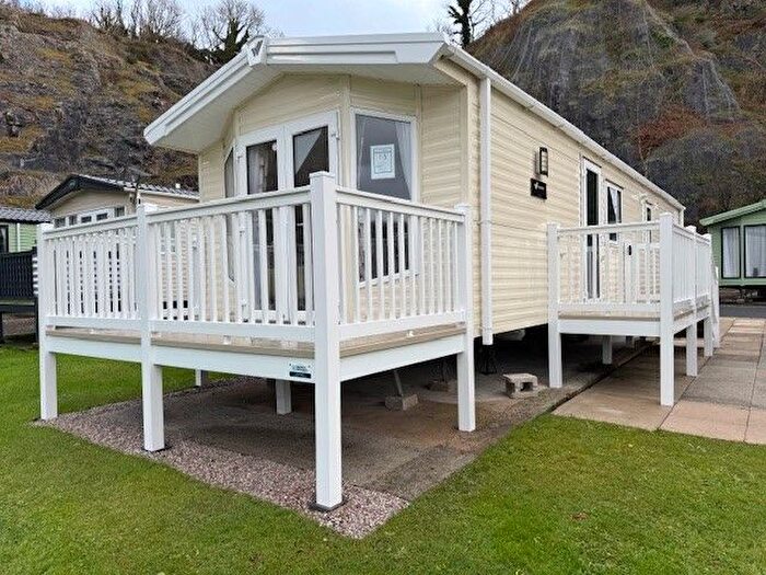 2 Bedroom Mobile/park Home For Sale In Silverdale Road, Warton, Carnforth, LA5
