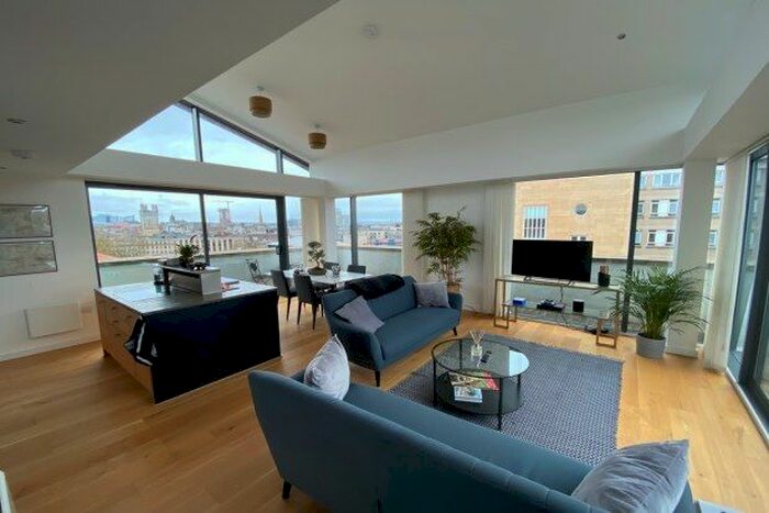 3 Bedroom Flat To Rent In 10 Unity Street, Bristol BS1