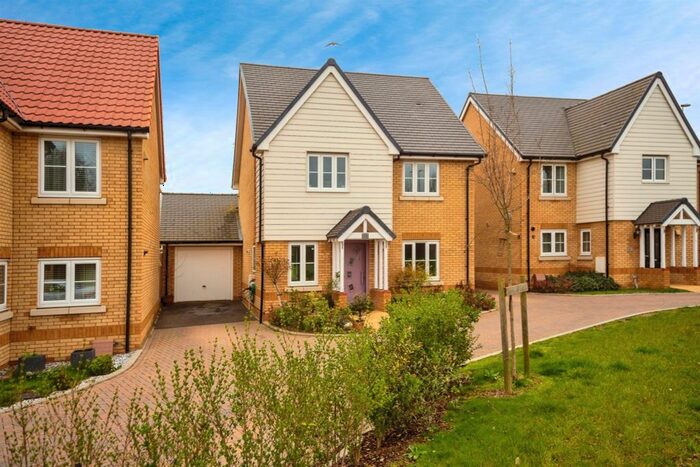 4 Bedroom Detached House For Sale In Songbird Crescent, Chattenden, Rochester, ME3