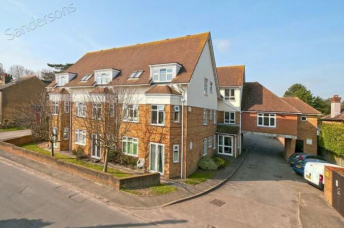 1 Bedroom Apartment To Rent In Heath Court, Reach Road, St. Margarets-At-Cliffe, Dover, CT15