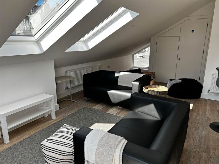 7 Bedroom Flat To Rent In Hampton Lane, Bristol, BS6