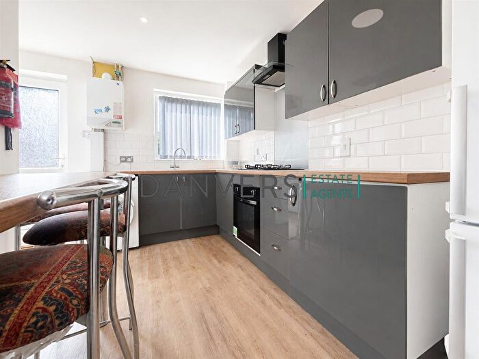 3 Bedroom Property To Rent In Clifford Street, Leicester, LE3