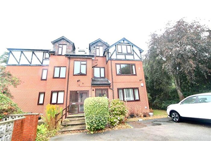 2 Bedroom Flat To Rent In Hollyshaw Lane, Whitkirk, LS15