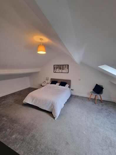 2 Bedroom Flat To Rent In Bell Hill Road, Bristol, BS5