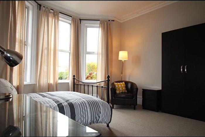 5 Bedroom End Of Terrace House To Rent In Salcombe Road, London, E17