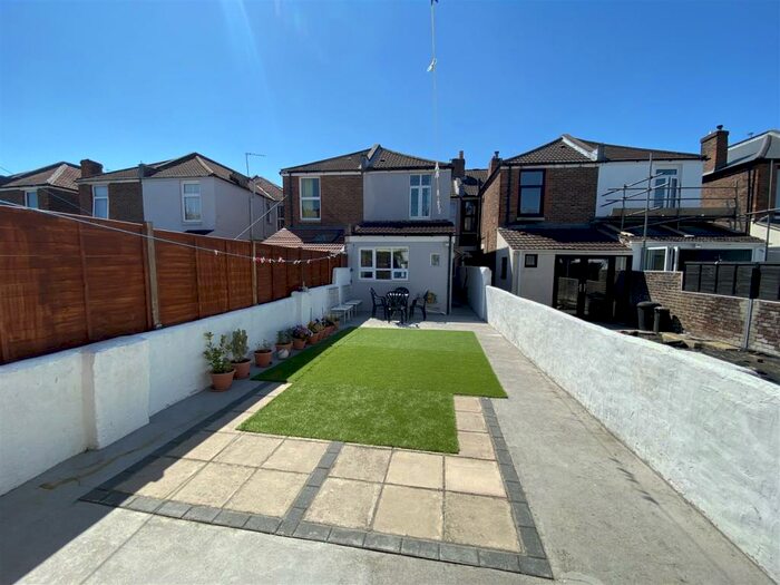 3 Bedroom House To Rent In Queens Road, Portsmouth, PO2
