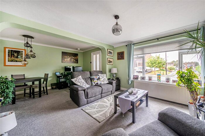 2 Bedroom Semi-Detached House For Sale In Crestwood Avenue, Kidderminster, Worcestershire, DY11