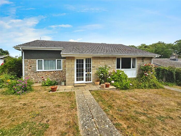 3 Bedroom Bungalow For Sale In Graeme Road, Norton, Yarmouth, PO41