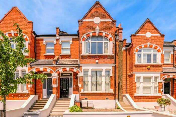 5 Bedroom Property To Rent In Bernard Gardens, London, SW19