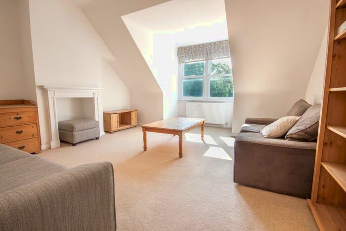 2 Bedroom Flat To Rent In Chatsworth Road, Brondesbury, NW2