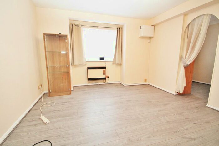 1 Bedroom Flat To Rent In Nijinsky House, Chiltern View Road, Uxbridge, UB8