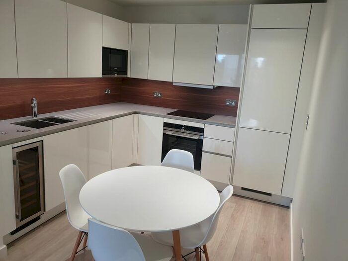 1 Bedroom Flat To Rent In Devan Grove, London N4