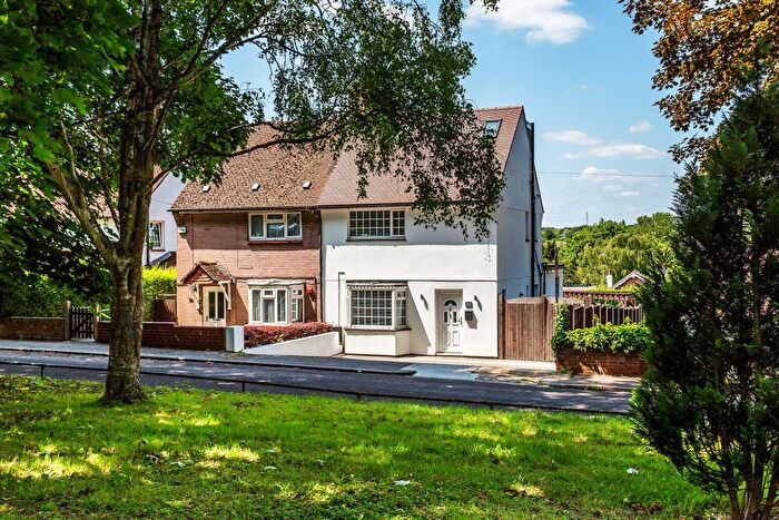 3 Bedroom Semi-Detached House For Sale In Saddlers Park, Eynsford, Dartford, Kent, DA4